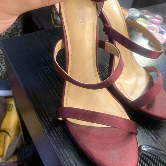 Express heels - Picture 2 of 4